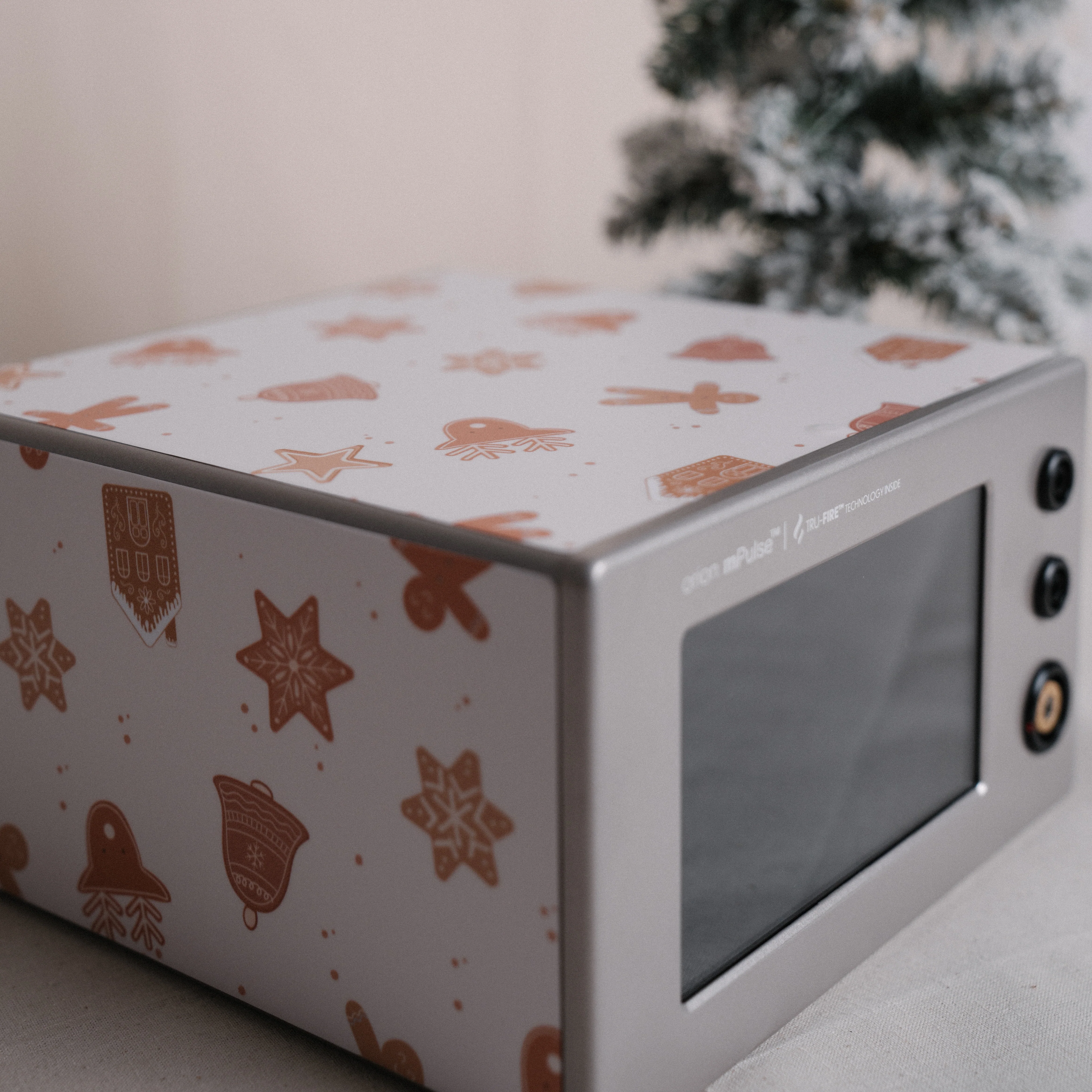Holiday Comforts - Orion mPulse® Vinyl Cover - Image 3